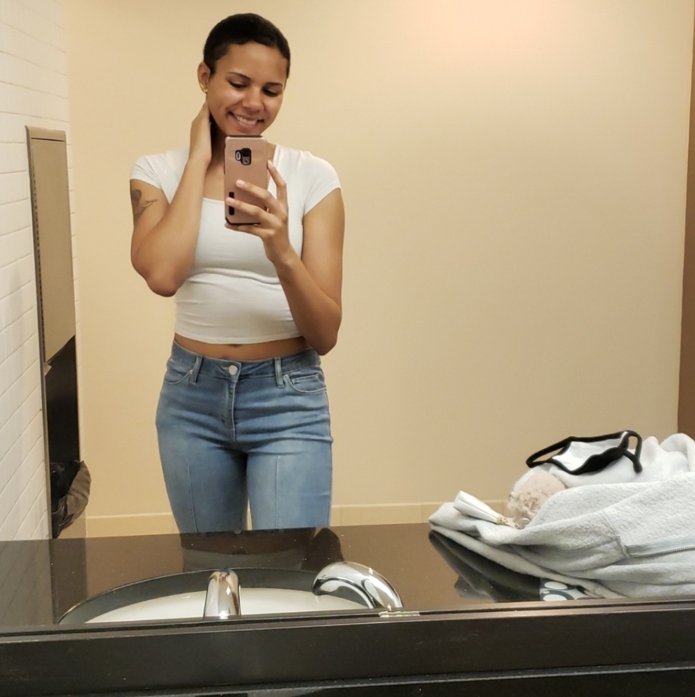 Meet your Posher, Janelle